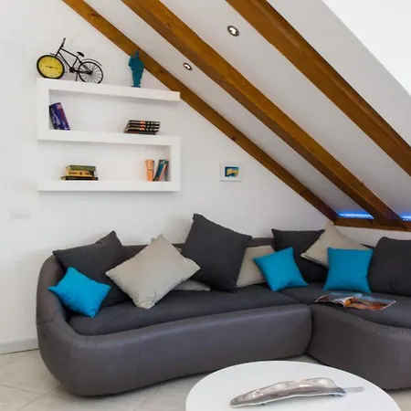 Mali Skoj Apartamento Sudurad