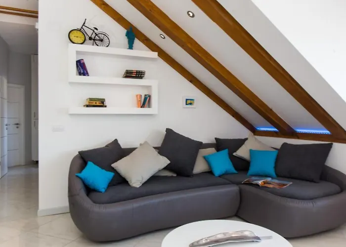 Mali Skoj 公寓 萨度拉德